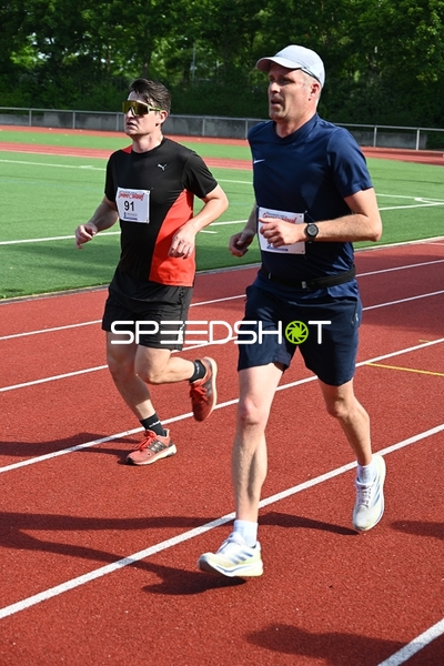 Läufer beim TVE Sommerlauf Edingen