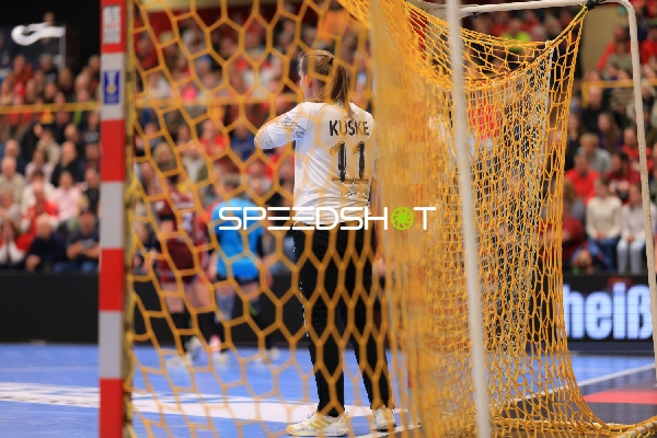 Szene mit Laura Kuske (11; Thüringer HC)