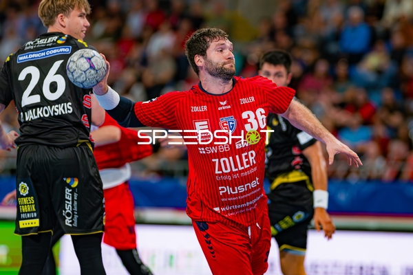 Jonathan Fischer (36; SG BBM Bietigheim) wirft auf das Tor