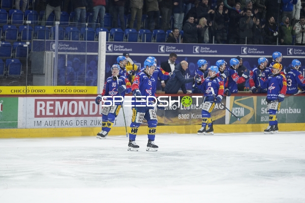 Jubel von Max Lindroth (55; EHC Kloten) und Petteri Puhakka (90; EHC Kloten)