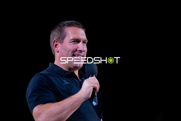 Holger Bachert (Geschäftsführer, Rhein-Neckar Löwen) bei der Verabschiedung