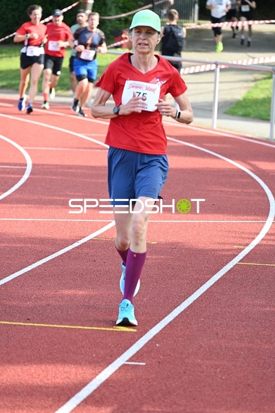 Läuferin beim TVE Sommerlauf Edingen