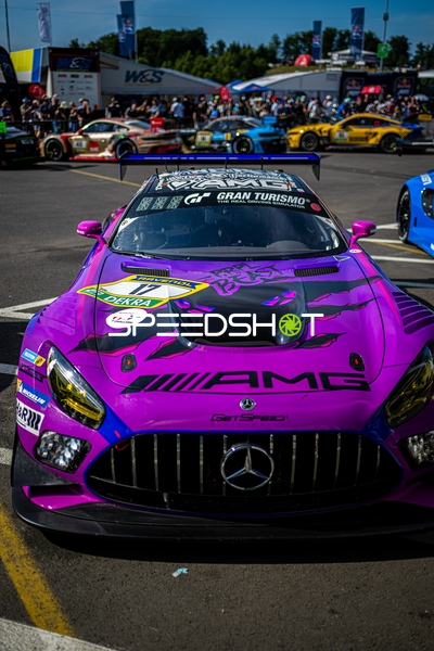 Ralf Aron (17, Mercedes-AMG Team GetSpeed) geparkt