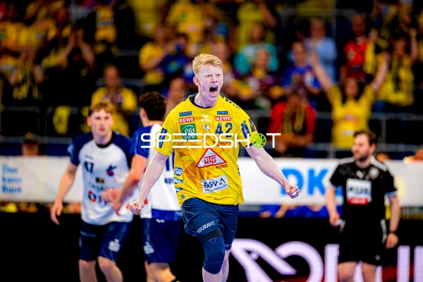 Torjubel Jon Lindenchrone Andersen (42;Rhein Neckar Löwen)