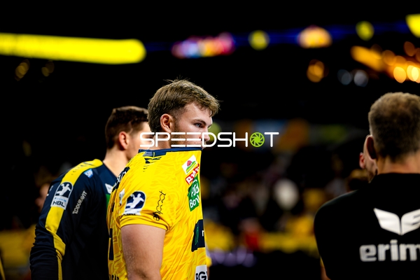 Steven Plucnar Jacobsen (9; Rhein Neckar Löwen) im Gespräch