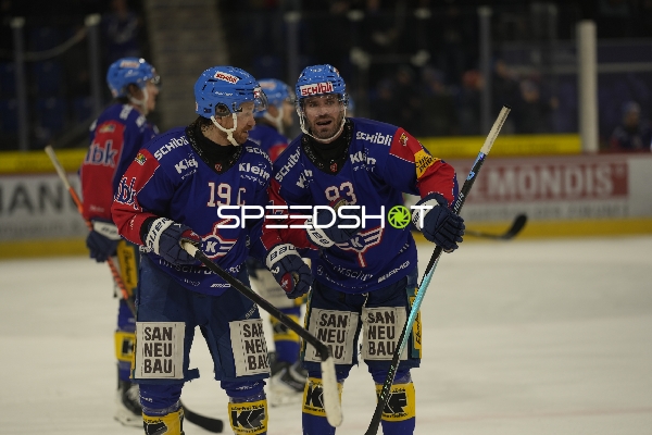 Nolan Diem (93; EHC Kloten) in Aktion