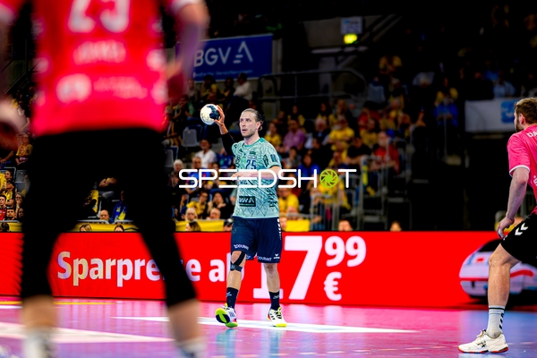 Pass von Olle Forsell-Schefvert (25; Rhein Neckar Löwen)