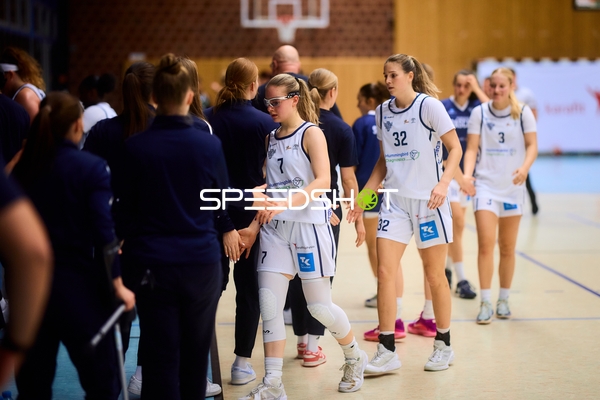 Begrüßung nach dem Spiel