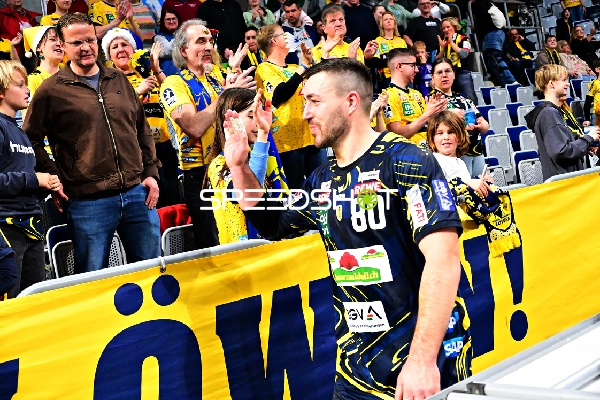 Jannik Kohlbacher (80; Rhein Neckar Löwen) in Aktion