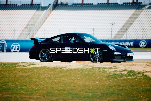 Rennwagen auf dem Hockenheimring