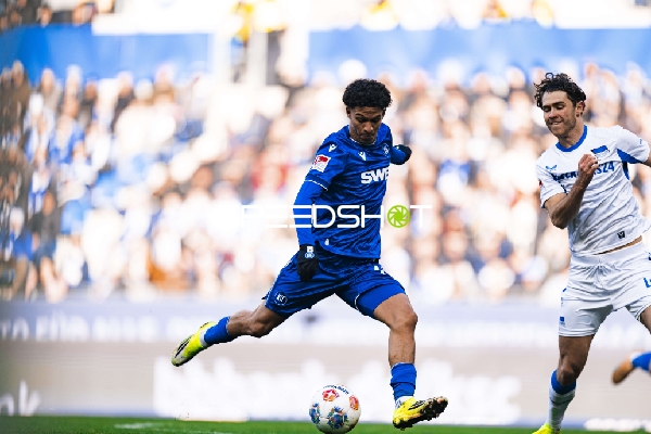 Zweikampf zwischen Spielern