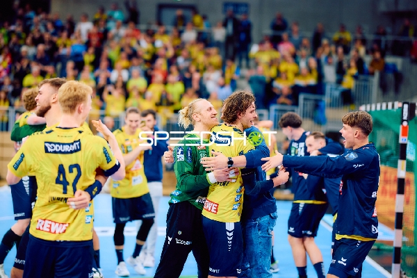 Spieler feiern einen Sieg