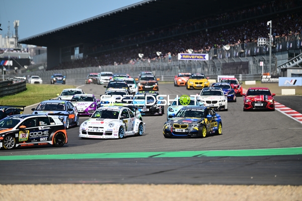 Start beim 24h Rennen 2025 Nürburgring