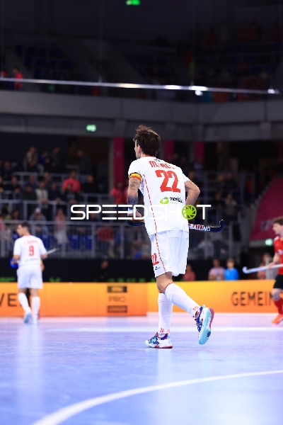Manuel PROL (22; Spanien) mit Ball