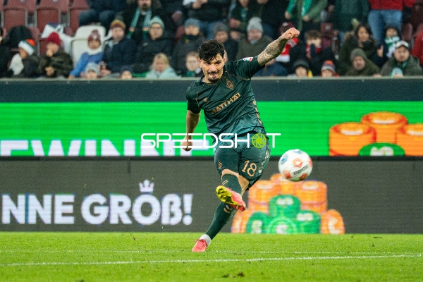 Schuss von Cameron Puertas (18; SV Werder Bremen)