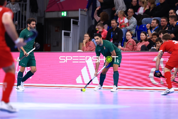 Ivo MOREIRA (11; Portugal) mit Ball am Schläger