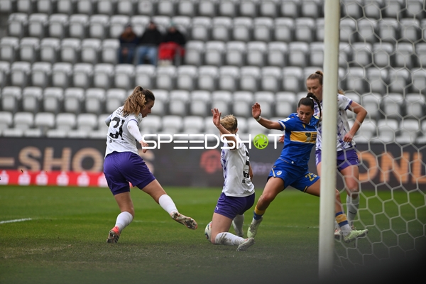 Torraumszene mit Verteidigung