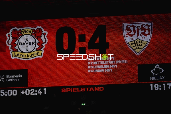Spielstand 0:4 in BayArena