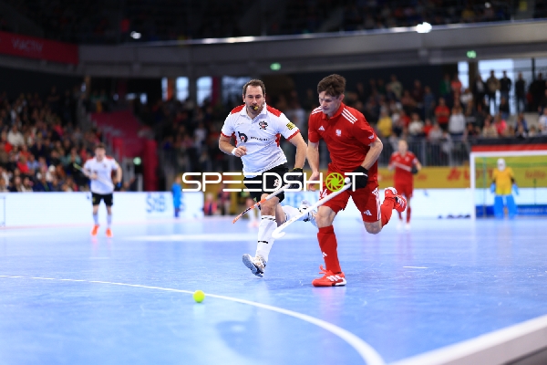 Florian STEYRER (15; Österreich) und Mateusz NOWAKOWSKI (24; Polen) im Duell