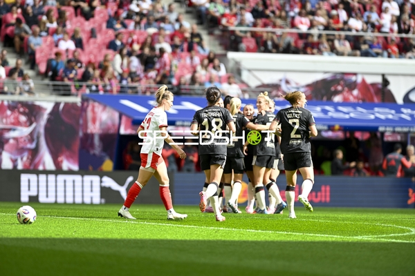 Torjubel FC Bayern Frauen
