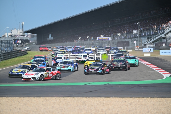 Startphase 24h Rennen 2025 Nürburgring