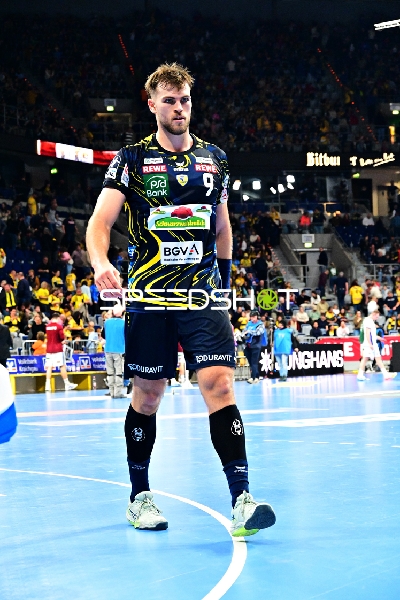 Steven Plucnar Jacobsen (9; Rhein Neckar Löwen) in Aktion