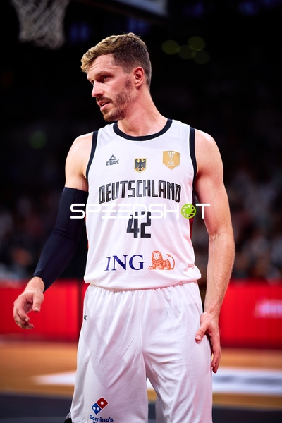 Andreas Obst (42; Deutschland) auf dem Court