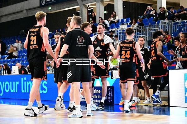 Rasta Vechta Spieler auf Court