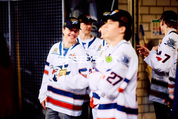 Jungadler feiern Meisterschaft