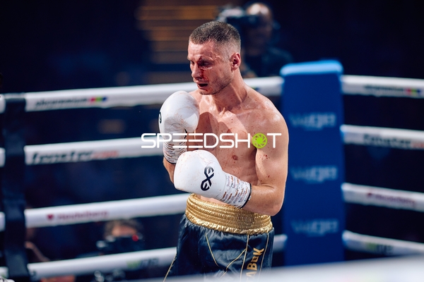 Boxer in Ringside Zone