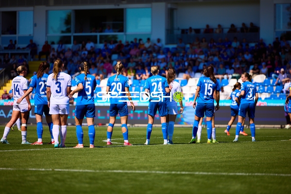 Spieleraufstellung mit , , 