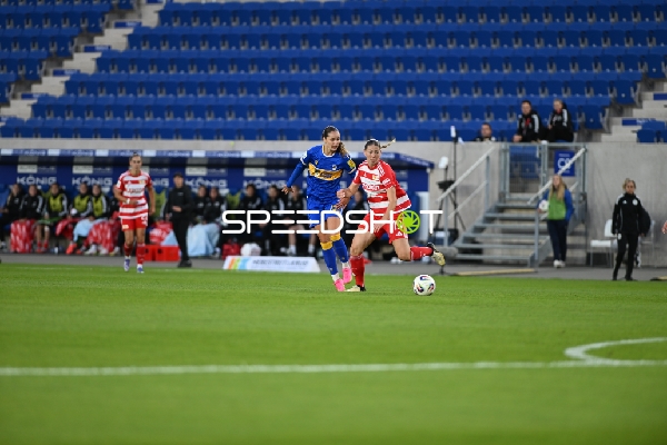 Zweikampf zwischen Rieke Tietz (17; CZJ) und Samantha Steuerwald (19; 1. FC Union Berlin)