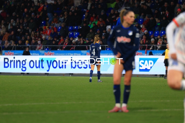 Spielszene mit Spielerinnen