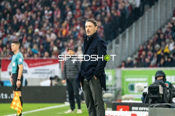 Trainer an der Seitenlinie