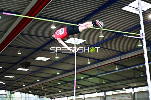 Stabhochsprung mit 439; LG Region Karlsruhe