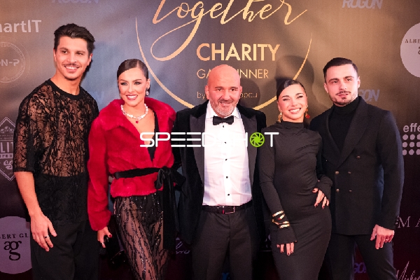 Networking beim Charity Gala Dinner