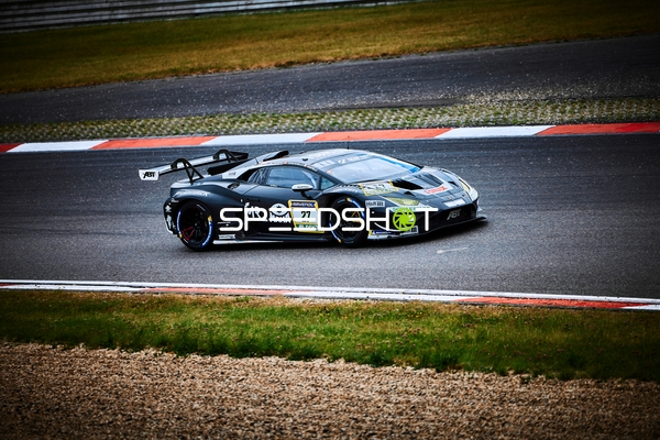 Kurvenfahrt RED BULL TEAM ABT (27): Christian Engelhart, Daniel Juncadella, Marco Mapelli