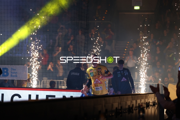 Spielereinlauf mit Lichteffekten