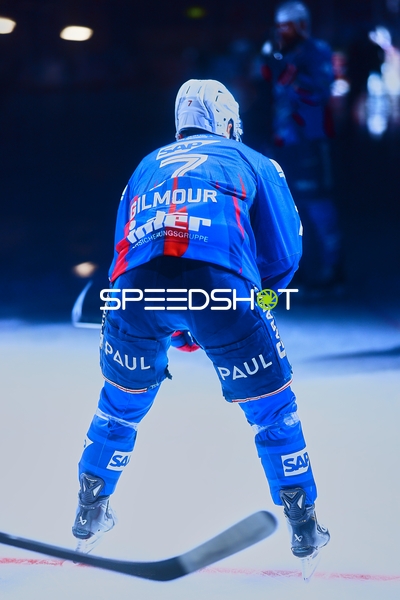 Vorbereitung von John Gilmour auf das Spiel