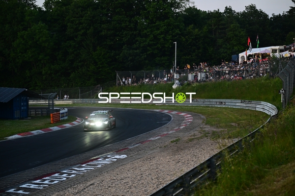 Rennfahrzeug auf der Nordschleife