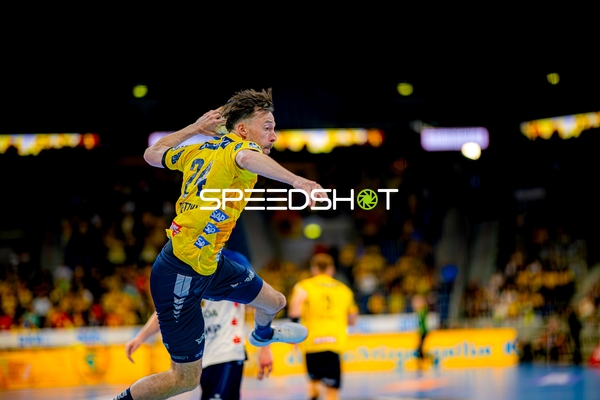 Wurf Patrick Groetzki (24;Rhein Neckar Löwen)