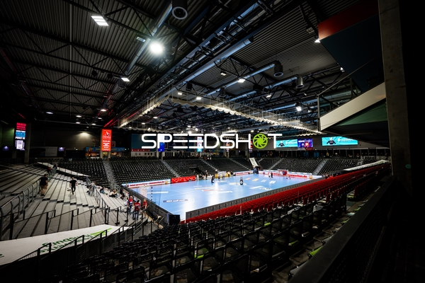 Warmup in GP JOULE Arena