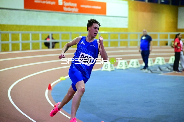 Roos Jan (890; LAZ Zweibrücken) sprintet in Ludwigshafen