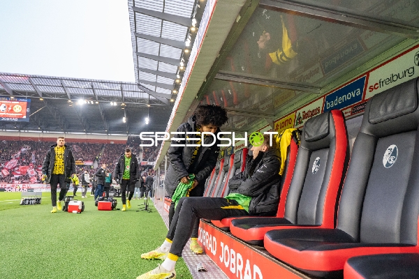 Spieler an der Seitenlinie