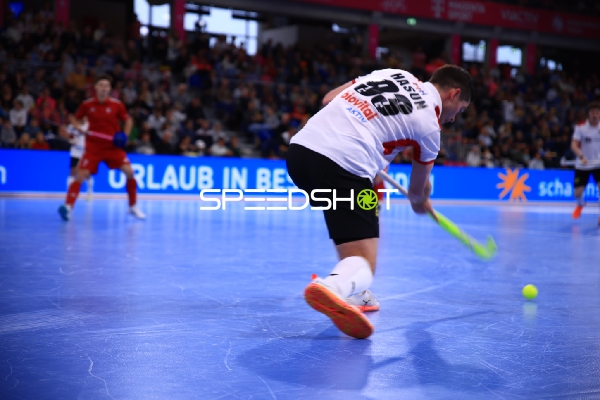 Xaver HASUN (93; Österreich) mit Schuss