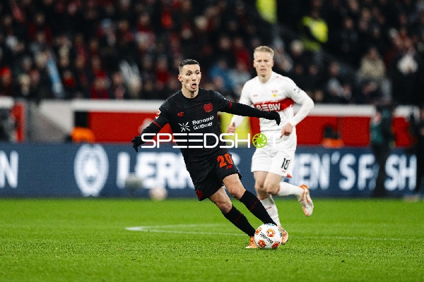 Spielszene mit Ballbesitz