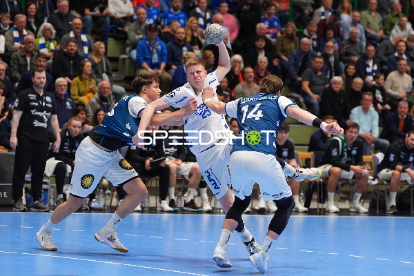 Szene mit Niels Versteijnen (25; TBV Lemgo) und Teamkollegen