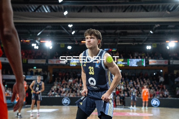 Bennet Hundt (33; Alba Berlin) in Aktion