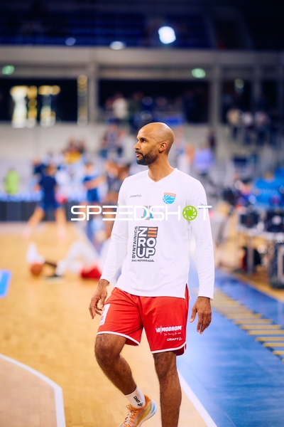 Syntainics MBC Spieler beim Aufwärmen