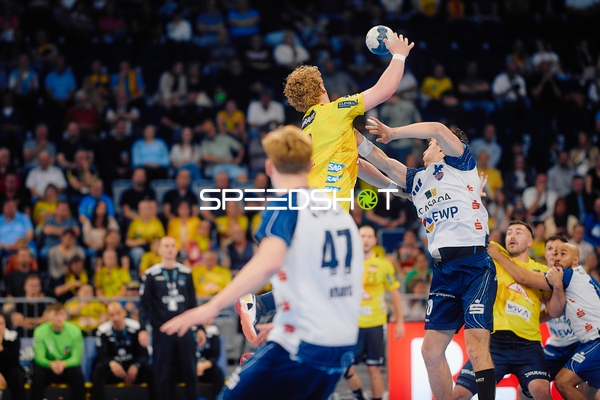 Wurf Jannik Kohlbacher (80;Rhein Neckar Löwen) gegen 20; VfL Potsdam